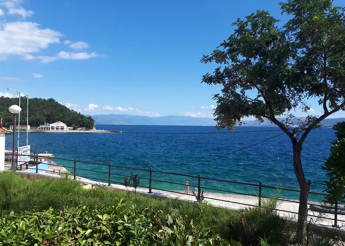 Lilianka Guest house Selce